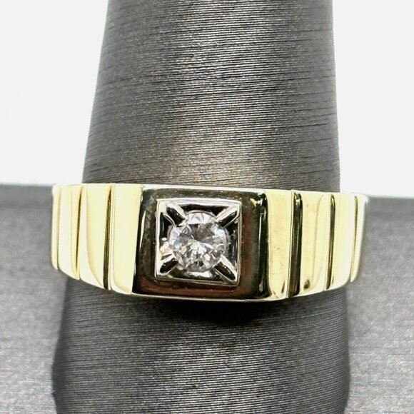 Mens Solitaire Round Diamond Ring Set in 14K Yellow Gold - Picture 1 of 3